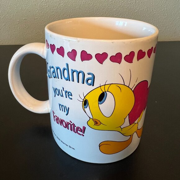 Vtg WARNER BROS Looney Tunes TWEETY BIRD Grandma You're My Favorite! 2000 Mug - Picture 4 of 10
